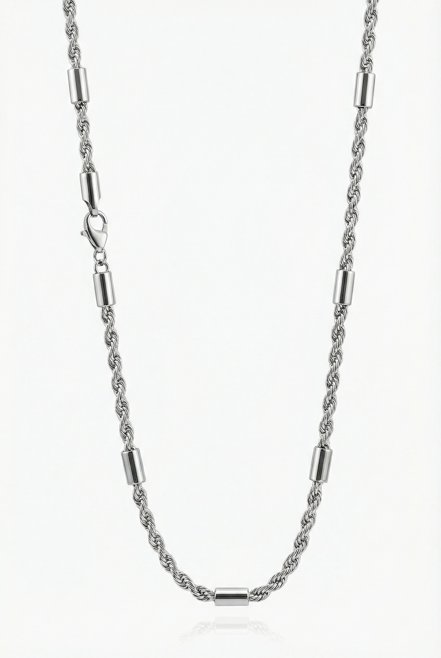 Collier chaîne torsadée pour homme, argenté, avec détails tubes cylindriques en acier inoxydable 60cm