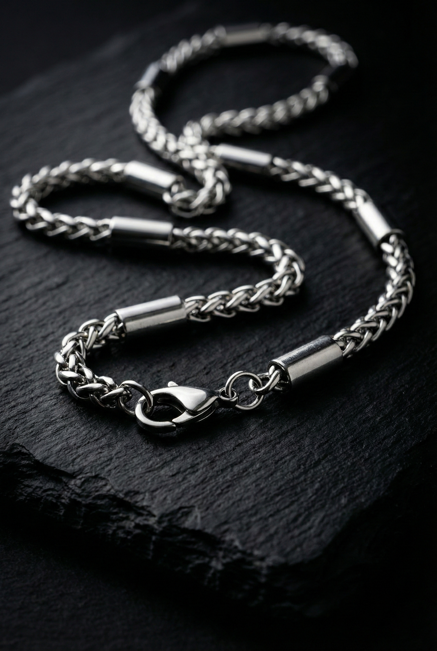 Collier chaîne homme Byzantine argenté avec détails tubes cylindriq en acier inoxydable 60cm